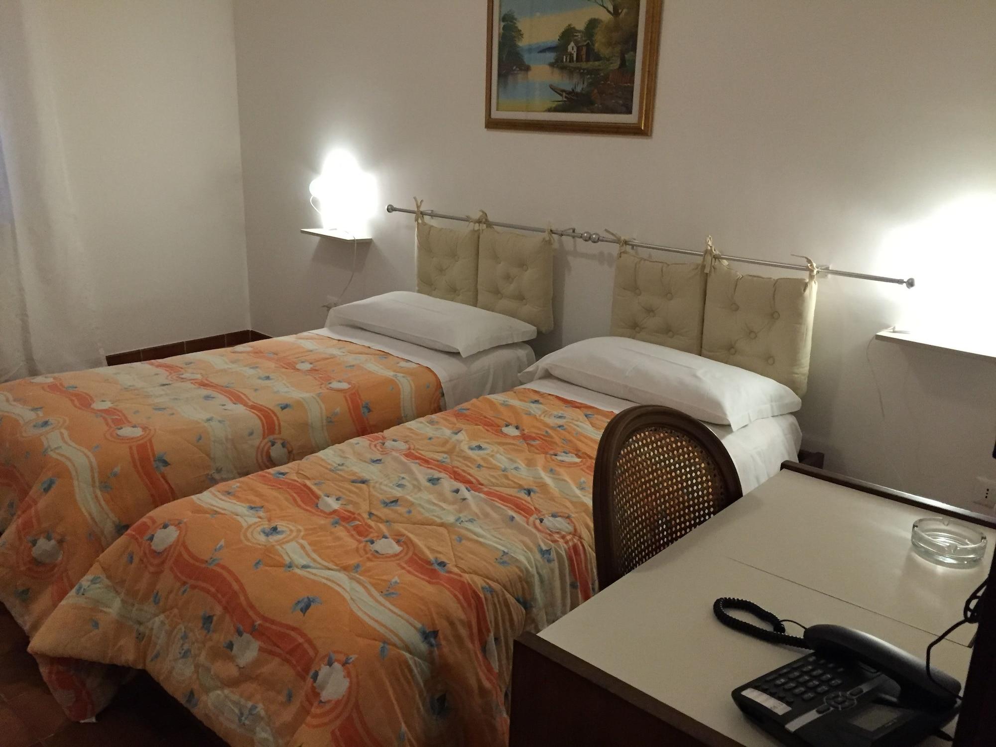Eden Park Hotel Marina Di Pulsano Luaran gambar