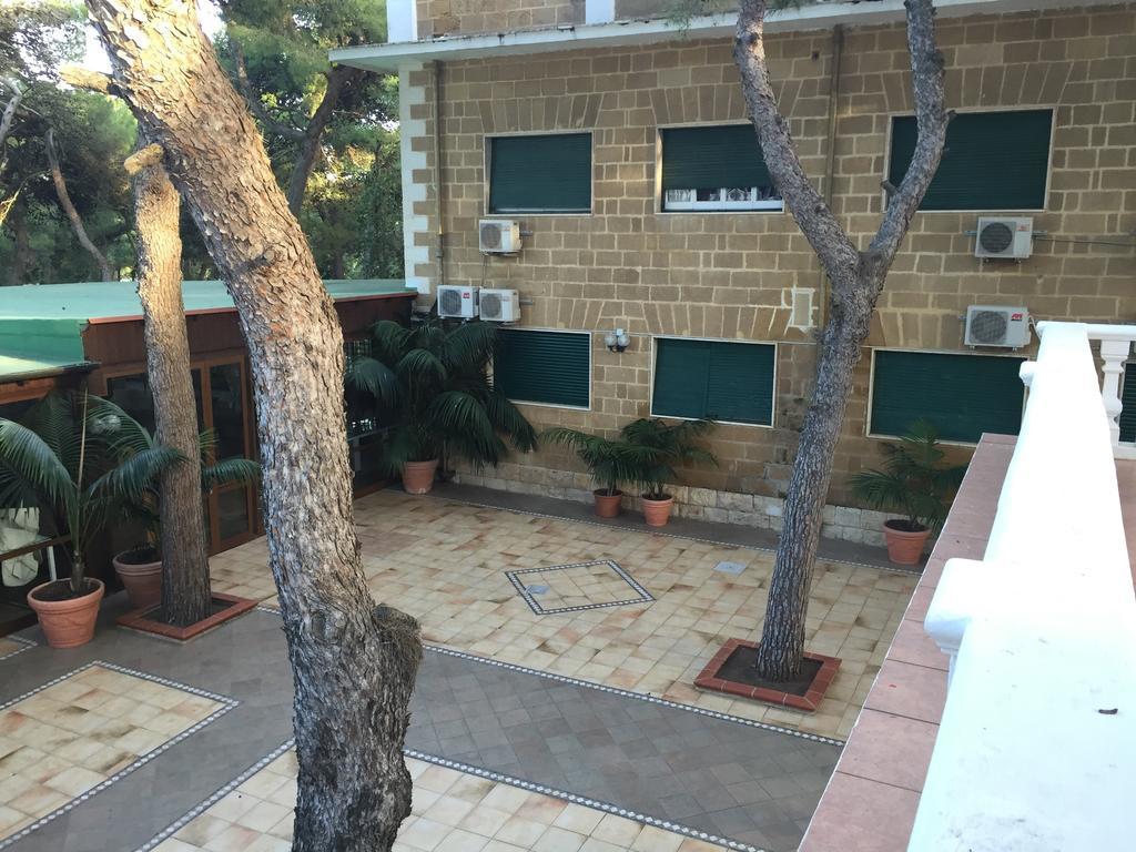 Eden Park Hotel Marina Di Pulsano Luaran gambar