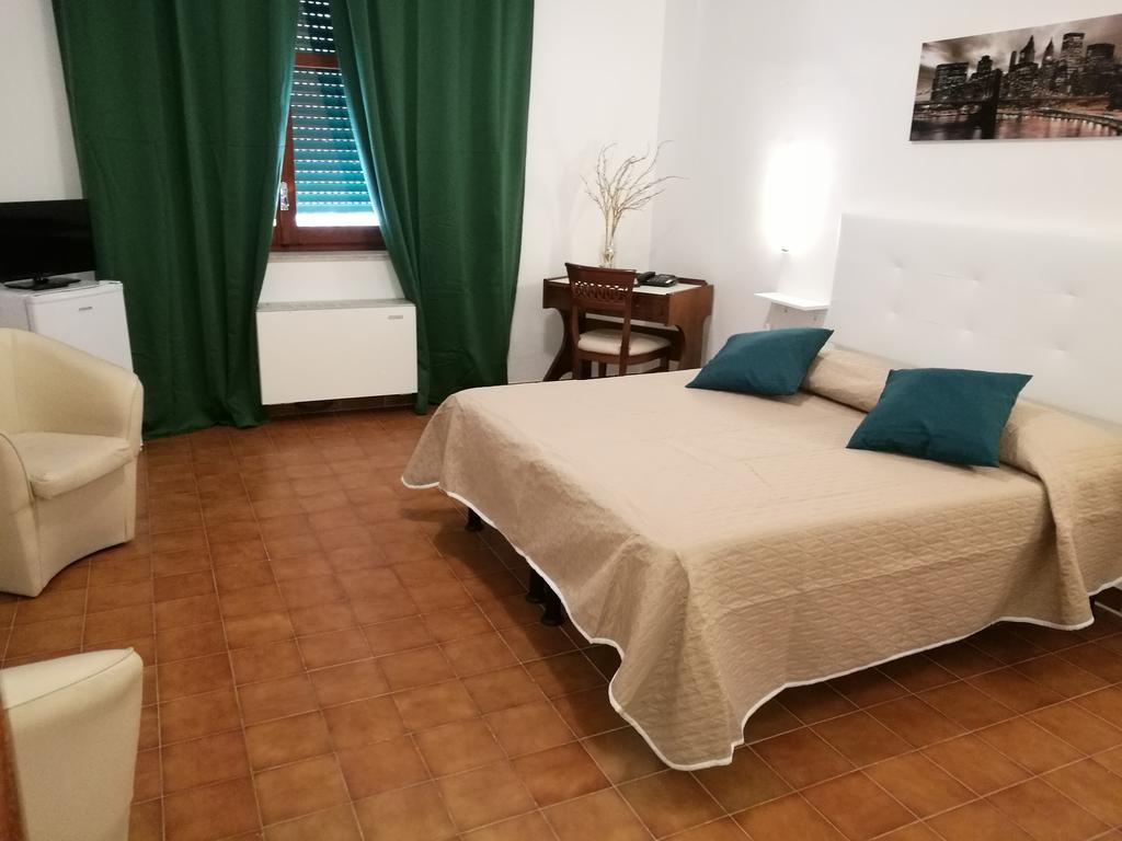 Eden Park Hotel Marina Di Pulsano Luaran gambar