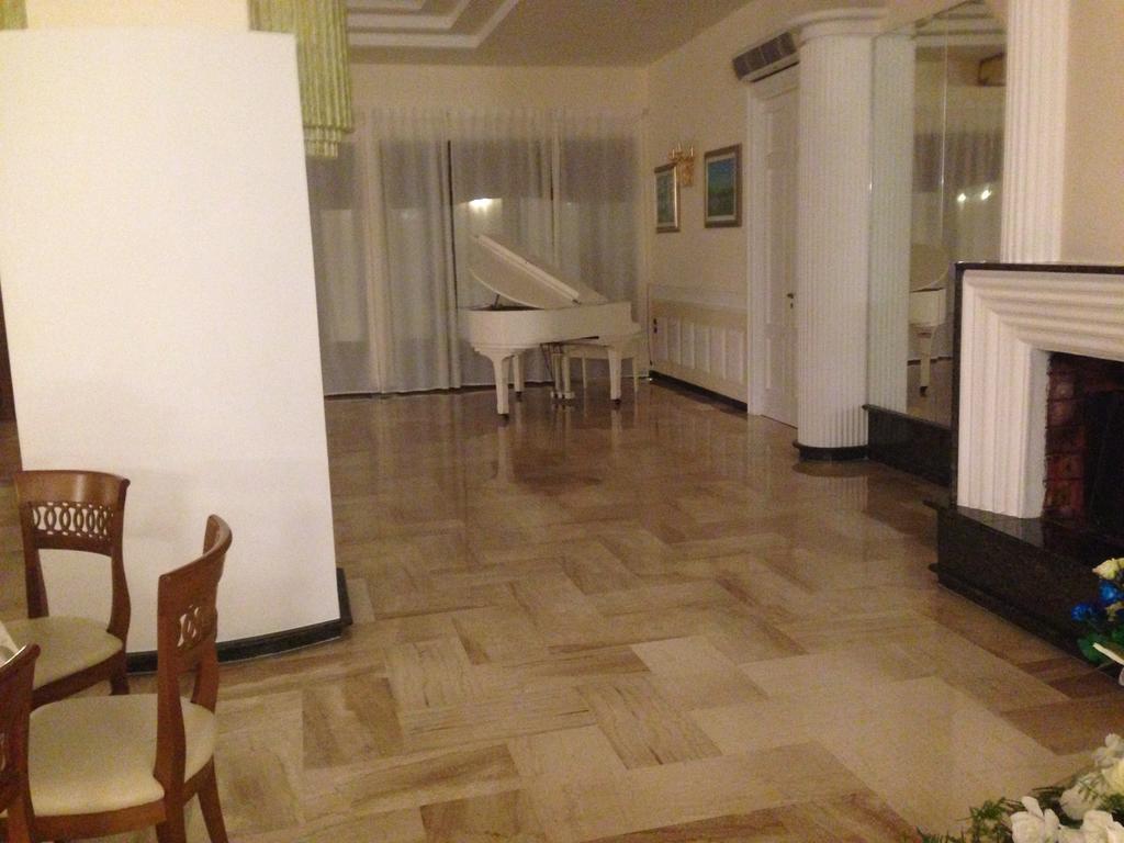 Eden Park Hotel Marina Di Pulsano Luaran gambar